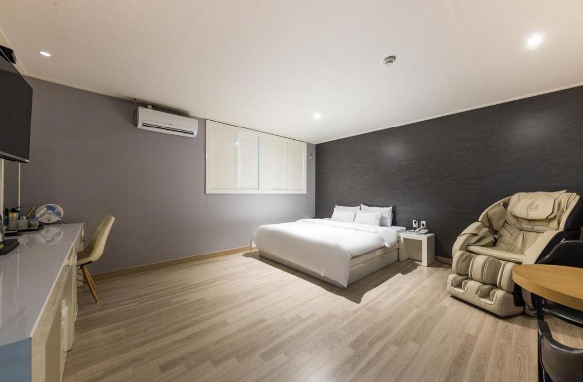 Daesan Hotel Seosan Екстер'єр фото