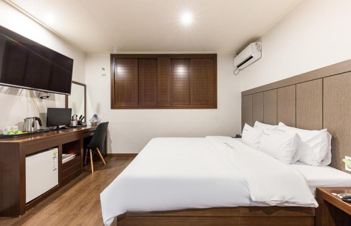 Daesan Hotel Seosan Екстер'єр фото